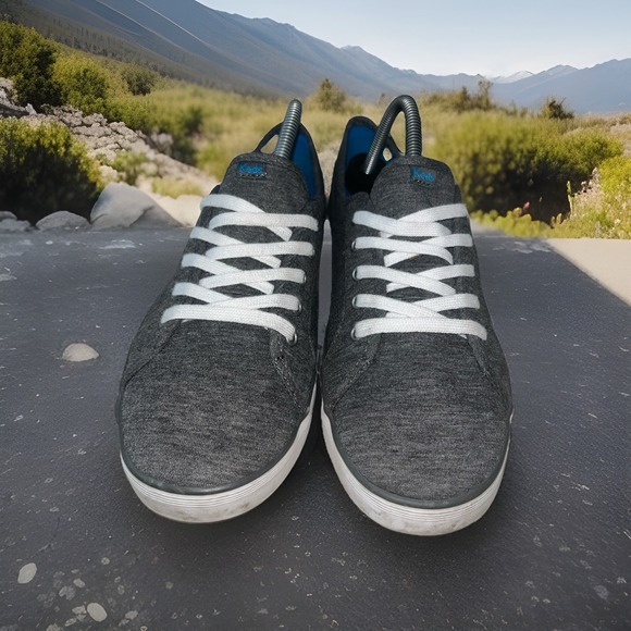 Keds women's Sneakers comfy sneakers size 10 Casual Shoes Lightly Worn Fast Ship - Picture 1 of 16